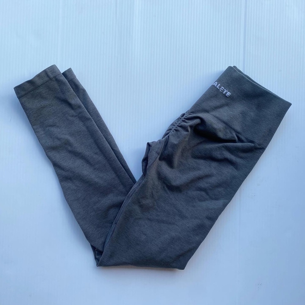 Alphalete leggings